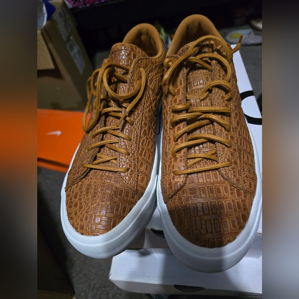NIKE BLAZER STUDIO LOW